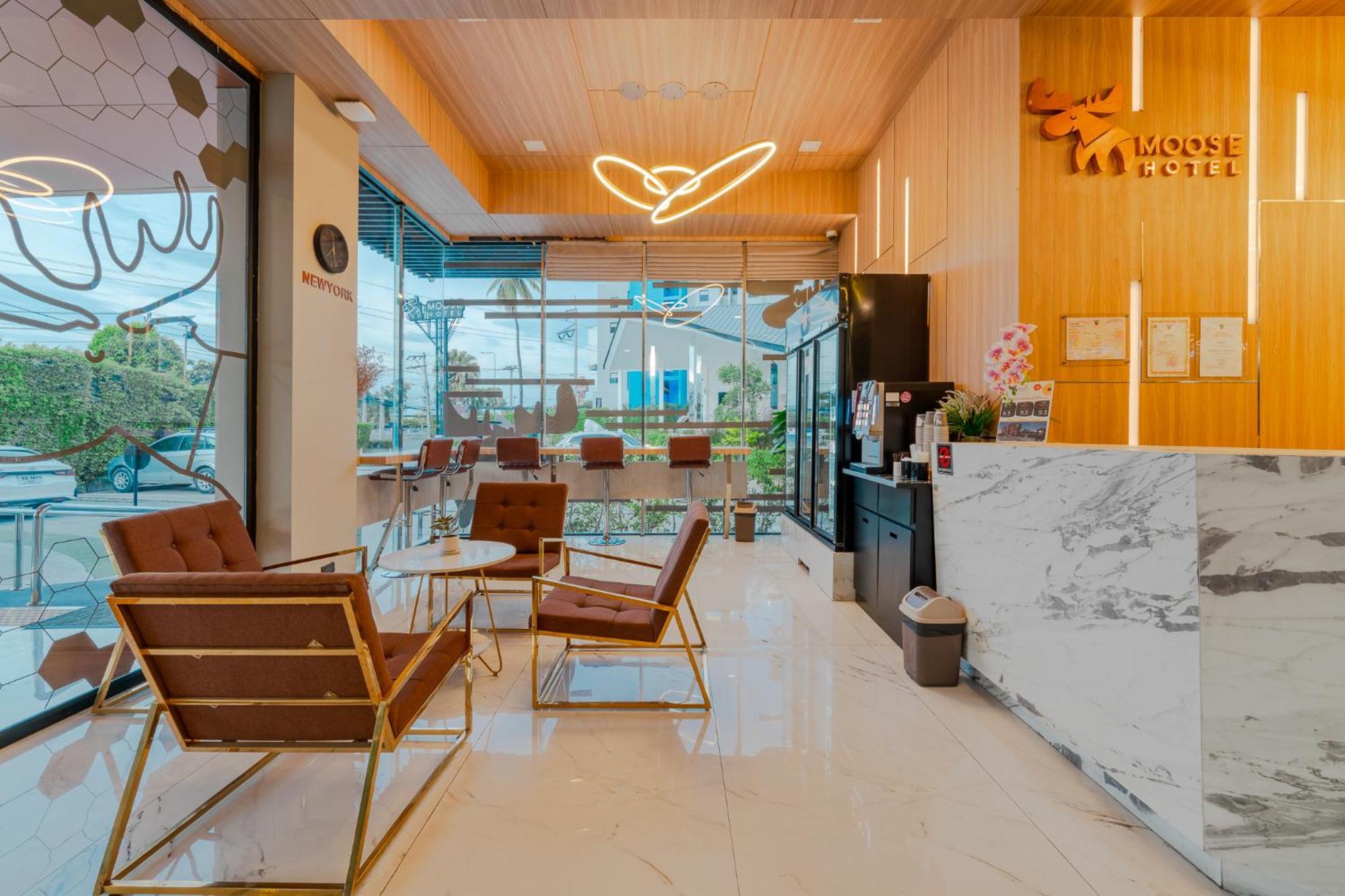 Moose Hotel Chiangmai Чиангмай Экстерьер фото