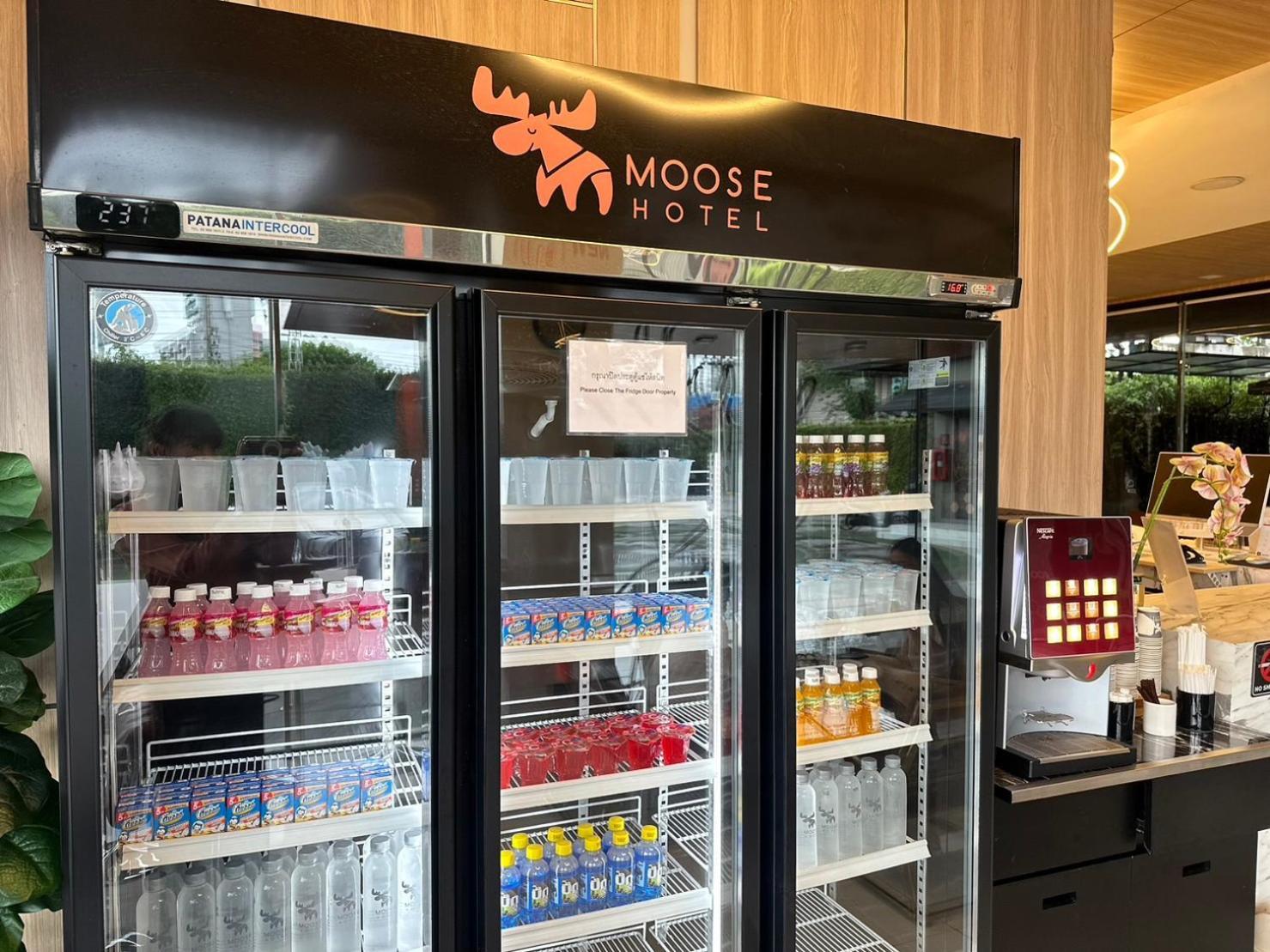 Moose Hotel Chiangmai Чиангмай Экстерьер фото